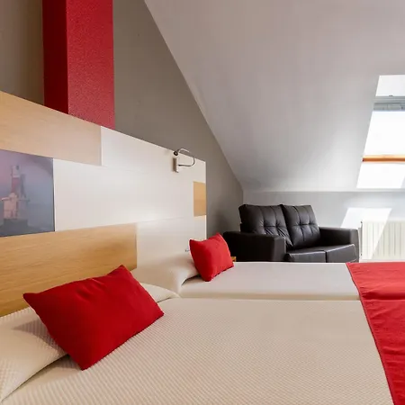 Chateau La Roca Szálloda 3*