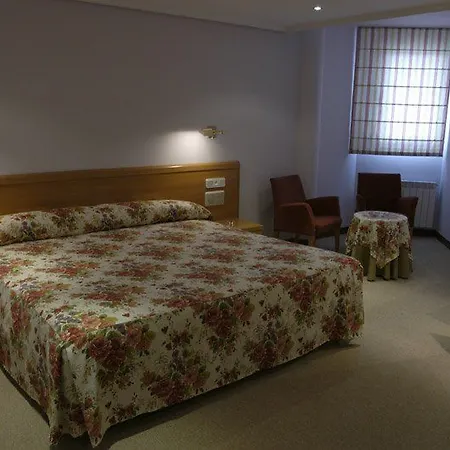 Szálloda Chateau La Roca 3*