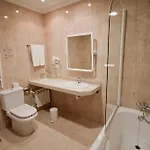 Chateau La Roca 3*
