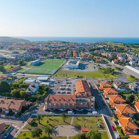 ホテル Chateau La Roca 3*