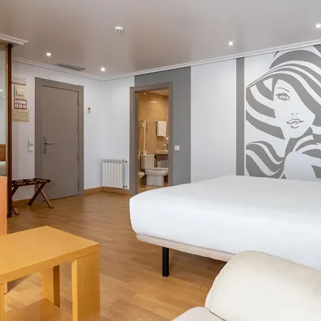 Chateau La Roca Hotel Sancibrián