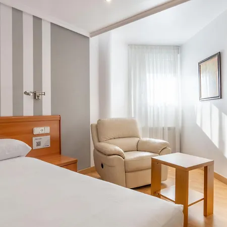 Chateau La Roca Hotel