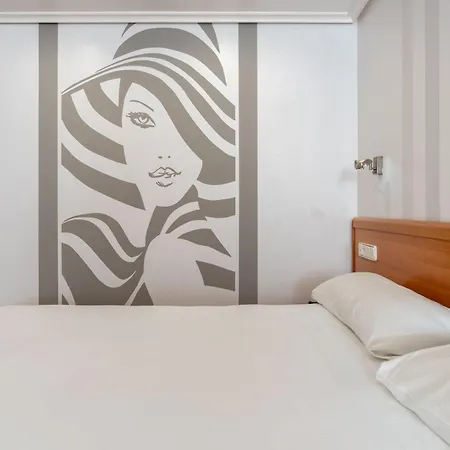 Chateau La Roca 3* Sancibrián