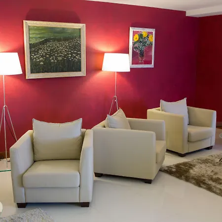 ホテル Chateau La Roca 3*