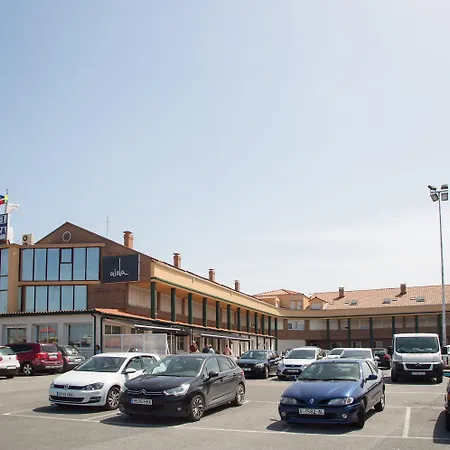 Chateau La Roca 3* Sancibrián