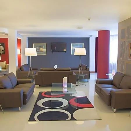 Chateau La Roca Hotel Sancibrian