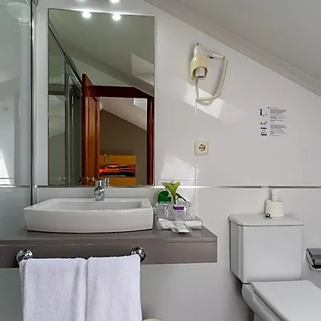 Chateau La Roca Hotel Sancibrian