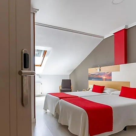 Chateau La Roca Hotel 3*