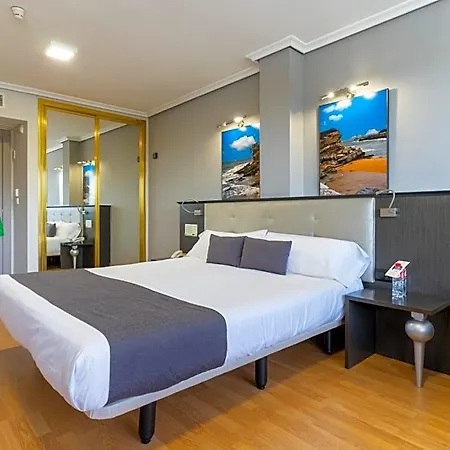 Chateau La Roca Hotel Sancibrian