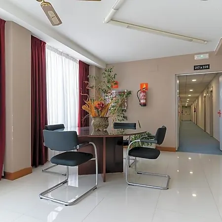 Chateau La Roca Hotel Sancibrian