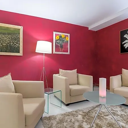Chateau La Roca Hotel Sancibrian