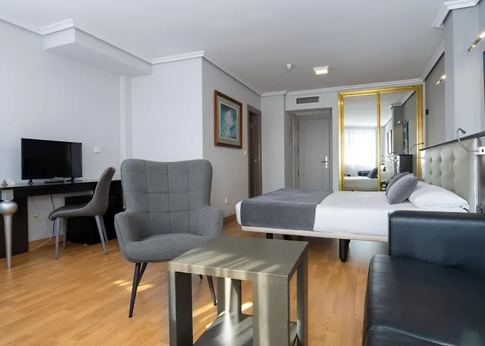 Chateau La Roca Hotel