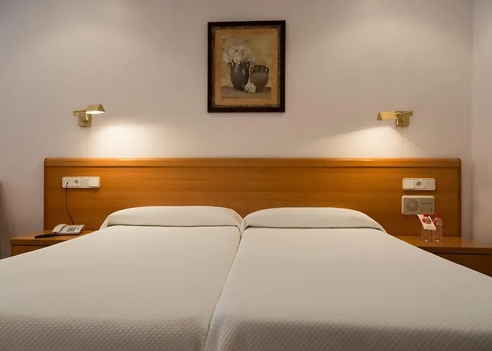 Hotel Chateau La Roca 3*