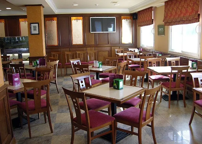 Chateau La Roca Hotel 3*