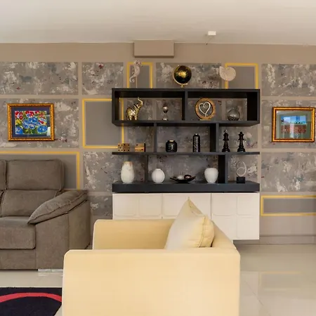 Chateau La Roca 3* Сансибриан