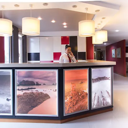 Chateau La Roca Отель 3*