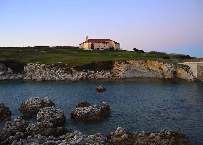 Chateau La Roca Отель 3*