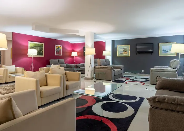 Chateau La Roca Сансибриан